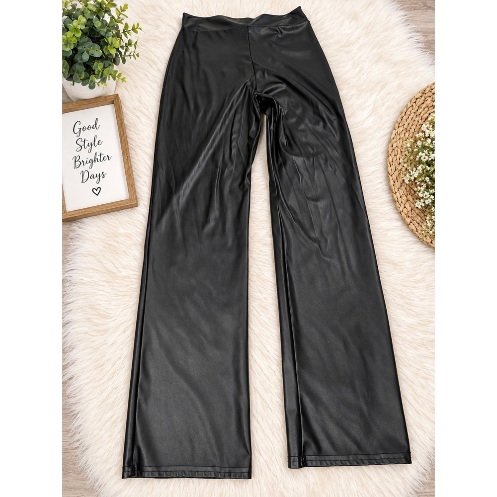 Pretty Little Thing size 8 Faux Leather High Waisted Pull-On Flare Legging